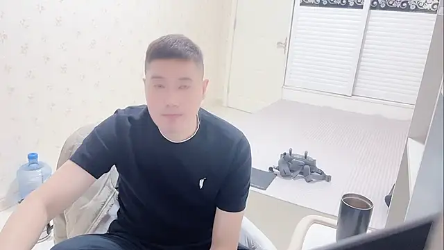 Snapshot of Buryerry-B chatting on November 14, 2025, 11:03 am Buryerry-B online show from November 14, 2025, 11:03 am