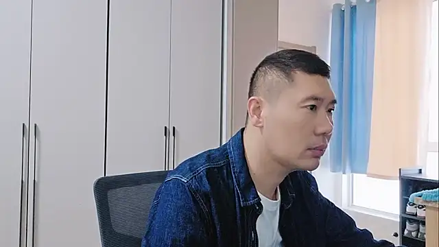 Snapshot of Buryerry-B chatting on September 22, 2025, 12:27 am Buryerry-B online show from September 22, 2025, 12:27 am