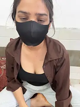 Snapshot of Sex_Queen_aaraya chatting on May 9, 2026, 4:21 pm Sex Queen aaraya online show from May 9, 2026, 4:21 pm