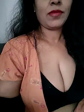 Snapshot of Deepa_Sharma143 chatting on November 21, 2025, 5:17 am Deepa Sharma143 online show from November 21, 2025, 5:17 am