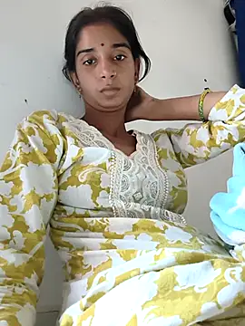 Snapshot of Hot-Soniya2 chatting on September 10, 2025, 9:52 am Hot-Soniya2 online show from September 10, 2025, 9:52 am