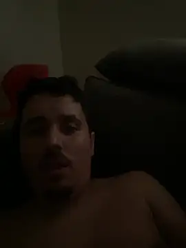 Viniciusbene online show from April 25, 2026, 12:41 pm