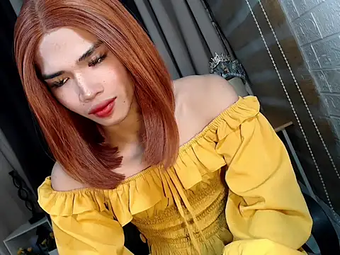 Snapshot of Miss_Cataluna69 chatting on November 18, 2025, 6:39 am Miss Cataluna69 online show from November 18, 2025, 6:39 am