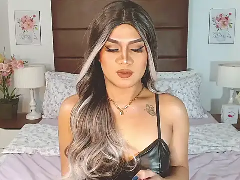 PlayfullBella online show from April 4, 2026, 8:26 pm