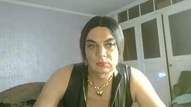 Snapshot of NiraFrost chatting on October 28, 2025, 6:18 pm NiraFrost online show from October 28, 2025, 6:18 pm