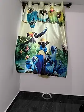 Family02 online show from April 8, 2026, 8:16 am