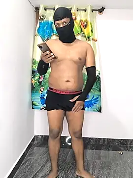 Family02 online show from April 4, 2026, 4:35 pm