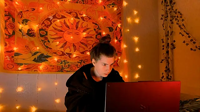 AliceCUNTach online show from February 8, 2026, 5:05 am