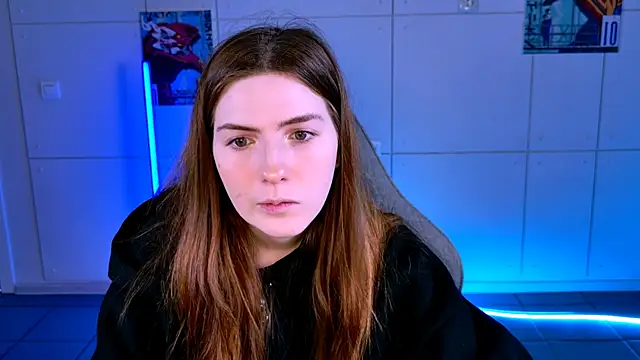 Snapshot of AliceCUNTach chatting on October 31, 2025, 5:04 am AliceCUNTach online show from October 31, 2025, 5:04 am