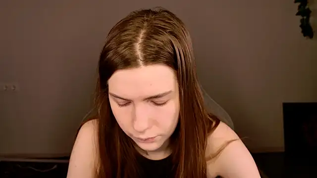 Snapshot of AliceCUNTach chatting on December 4, 2025, 5:06 am AliceCUNTach online show from December 4, 2025, 5:06 am