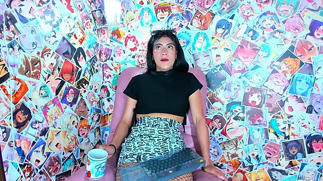 Snapshot of Emily_Mitchell chatting on October 25, 2025, 5:46 pm Emily Mitchell online show from October 25, 2025, 5:46 pm