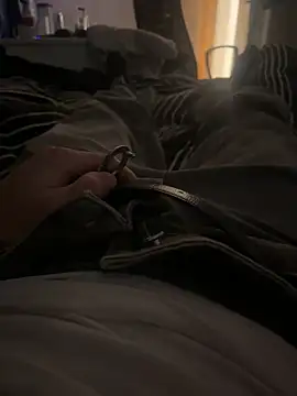 elox33 online show from April 15, 2026, 1:48 pm