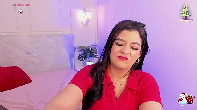 Snapshot of TianaGlow26 chatting on November 25, 2025, 7:47 pm TianaGlow26 online show from November 25, 2025, 7:47 pm