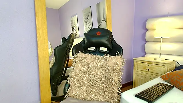 Lean Portman online show from March 30, 2026, 2:18 pm