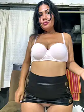 Snapshot of Nair_Hot77 chatting on November 16, 2025, 2:05 am Nair Hot77 online show from November 16, 2025, 2:05 am