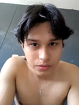 Snapshot of TeddyBear_07 chatting on September 13, 2025, 1:33 pm TeddyBear 07 online show from September 13, 2025, 1:33 pm