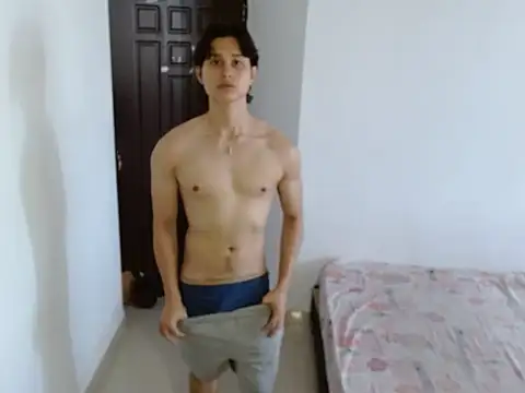 Snapshot of TeddyBear_07 chatting on September 10, 2025, 2:16 pm TeddyBear 07 online show from September 10, 2025, 2:16 pm