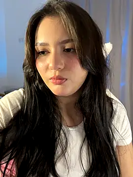 Angeldusttt online show from November 27, 2025, 5:46 pm