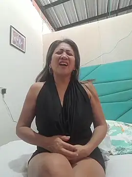 Snapshot of LizaMintelli chatting on May 14, 2026, 2:03 pm LizaMintelli online show from May 14, 2026, 2:03 pm