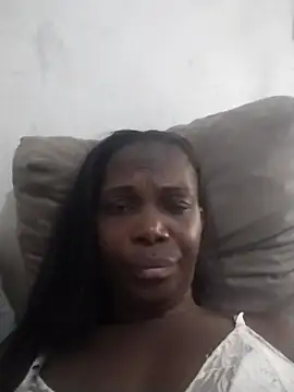 Snapshot of Morena_2021 chatting on October 24, 2025, 5:12 pm Morena 2021 online show from October 24, 2025, 5:12 pm