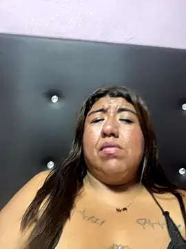 Snapshot of Wenlop chatting on September 9, 2025, 5:06 am Wenlop online show from September 9, 2025, 5:06 am