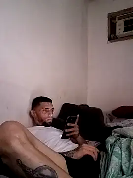 Labarbie77 online show from September 24, 2025, 4:35 pm