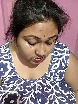 hotbhabhi011 online show from April 10, 2026, 5:31 pm