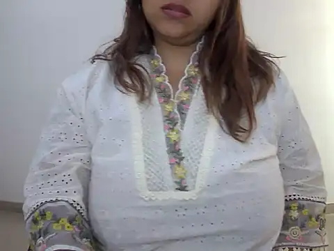 mrymlove online show from November 19, 2025, 5:18 am