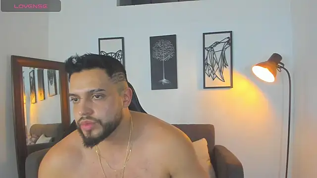 Snapshot of Justin_kingX7 chatting on November 7, 2025, 10:24 pm Justin kingX7 online show from November 7, 2025, 10:24 pm