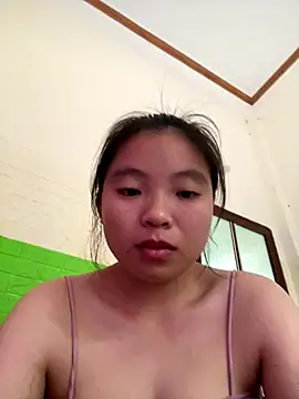 Snapshot of viluna chatting on December 18, 2025, 4:50 am viluna online show from December 18, 2025, 4:50 am