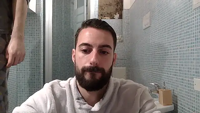 Snapshot of Amicisegreti chatting on February 12, 2026, 7:08 am Amicisegreti online show from February 12, 2026, 7:08 am