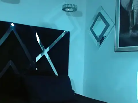 Snapshot of adrian_ray chatting on September 25, 2025, 6:25 pm adrian ray online show from September 25, 2025, 6:25 pm