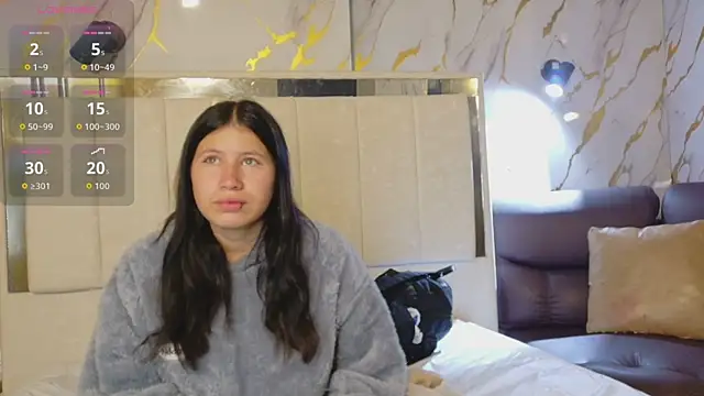 Olivia11  online show from April 9, 2026, 12:44 pm