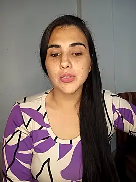 Snapshot of kariciasecreta chatting on September 12, 2025, 1:28 am kariciasecreta online show from September 12, 2025, 1:28 am