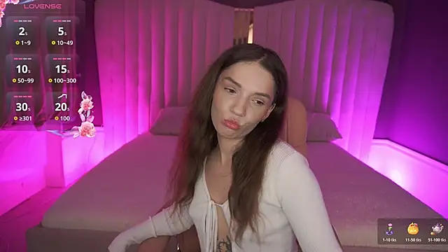 Snapshot of MirielleNymph chatting on October 24, 2025, 12:59 pm MirielleNymph online show from October 24, 2025, 12:59 pm