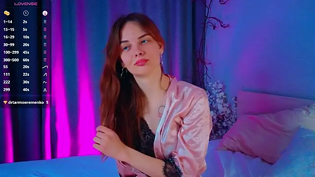 LisaDrake online show from September 30, 2025, 7:09 pm