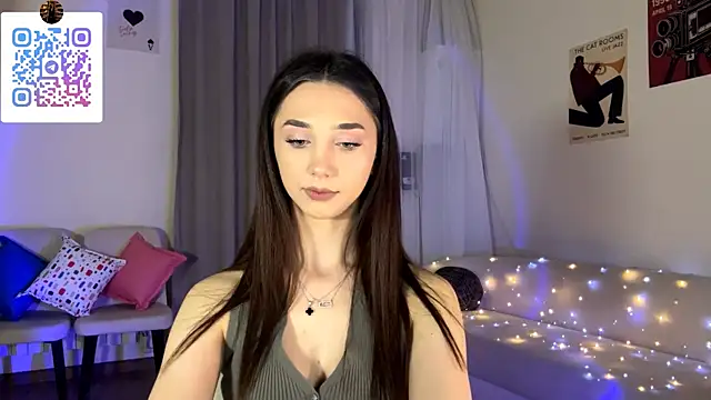 Snapshot of LinaMour chatting on June 24, 2026, 10:18 pm LinaMour online show from June 24, 2026, 10:18 pm