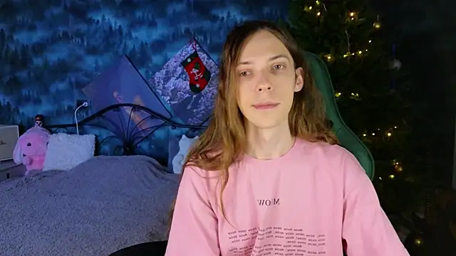 Snapshot of artass2 chatting on December 19, 2025, 3:36 pm artass2 online show from December 19, 2025, 3:36 pm