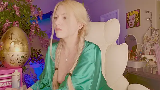 Talulaa online show from April 2, 2026, 7:53 pm