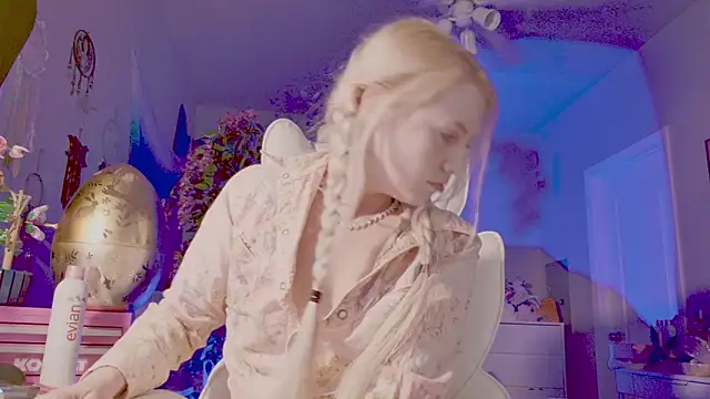 Talulaa online show from March 14, 2026, 12:49 am