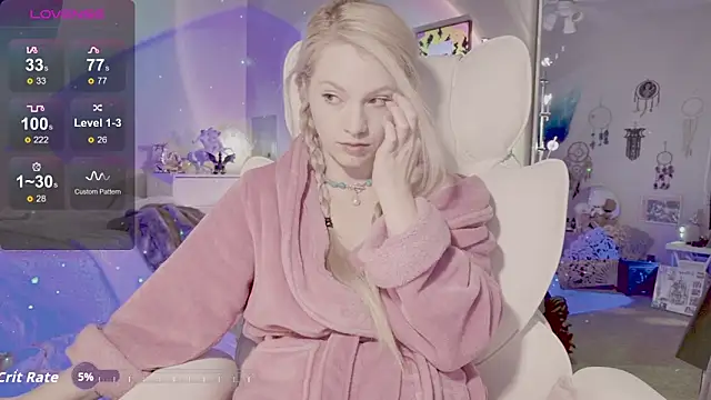 Snapshot of Talulaa chatting on November 10, 2025, 5:18 pm Talulaa online show from November 10, 2025, 5:18 pm