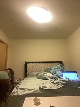 Snapshot of Idonotcherishu chatting on October 8, 2025, 11:27 pm Idonotcherishu online show from October 8, 2025, 11:27 pm