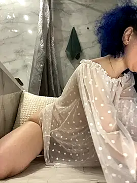 Snapshot of Kitty_Kisss chatting on November 9, 2025, 9:41 pm Kitty Kisss online show from November 9, 2025, 9:41 pm