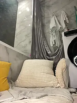 Kitty Kisss online show from February 18, 2026, 7:21 pm