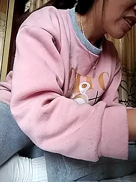 Snapshot of tuyetnhi-00 chatting on November 4, 2025, 5:33 am tuyetnhi-00 online show from November 4, 2025, 5:33 am