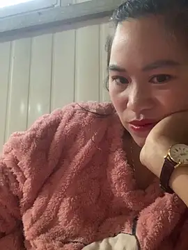 Snapshot of tuyetnhi-00 chatting on December 16, 2025, 12:37 am tuyetnhi-00 online show from December 16, 2025, 12:37 am