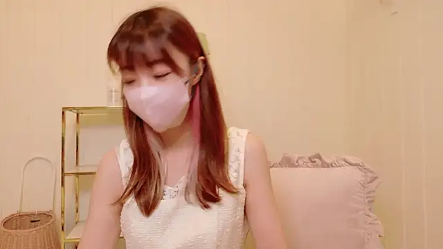 Snapshot of SUZU_1201 chatting on October 1, 2025, 12:06 am SUZU 1201 online show from October 1, 2025, 12:06 am