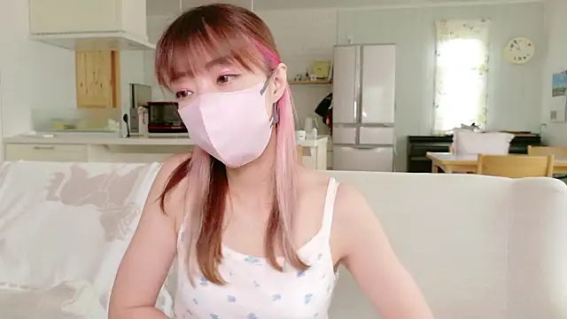 Snapshot of SUZU_1201 chatting on September 14, 2025, 12:55 am SUZU 1201 online show from September 14, 2025, 12:55 am