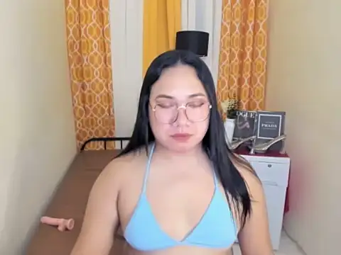 TsUncutKaren online show from April 9, 2026, 12:11 pm