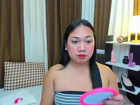 TsUncutKaren online show from October 23, 2025, 8:40 pm